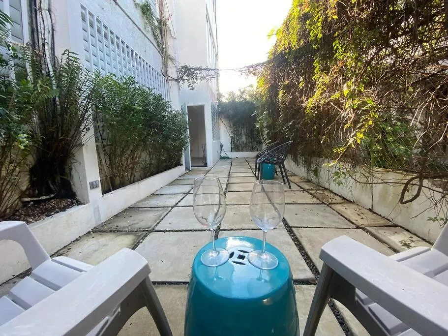 San Juan Beach Gem With Private Patio! 0*, San Juan
